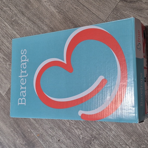 BareTraps Women's Tan Strappy‎ Sandals - Picture 6 of 7